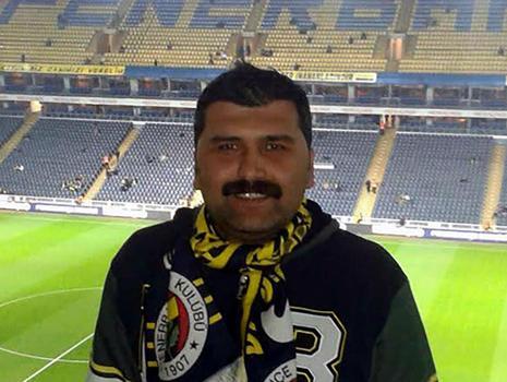 Derbide kalp krizi geçiren taraftar, oğluyla ilk kez birlikte maça gitmiş
