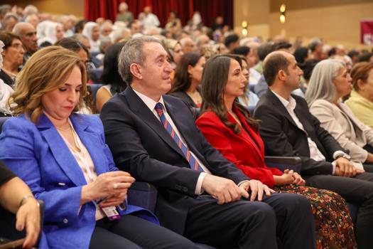 DEM Parti'de Hatimoğulları ve Bakırhan yeniden seçildi