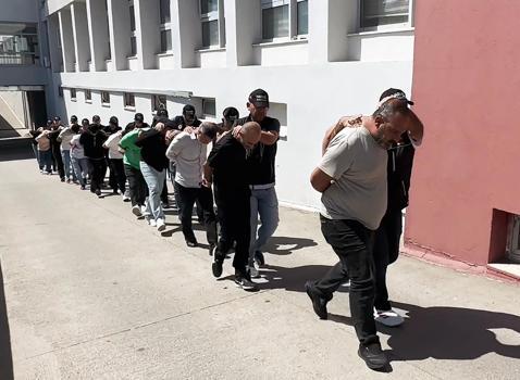 Adana’da uyuşturucu operasyonunda 9 tutuklama