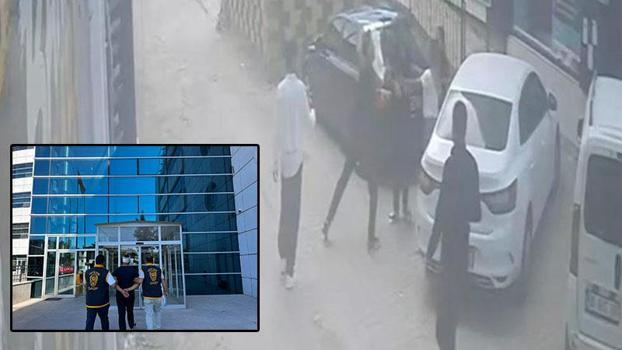 Sevgilisini darbederken araya giren kişiyi bıçaklayan şüpheli yakalandı