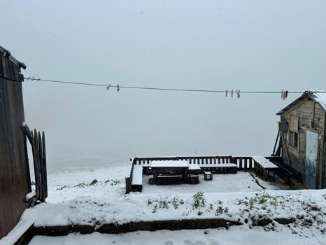 Rize'nin yükseklerine kar yağdı
