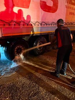 TIR şoförünün dikkati, yangını önledi