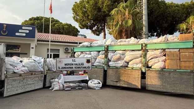 Mersin’de 50 milyon TL’lik kaçak giyim operasyonu