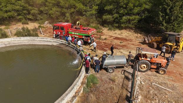 Aksu yangını 2'nci gününde; 2 bini aşkın hane elektriksiz kaldı (2)