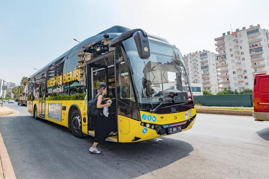 Mersin’de elektrikli otobüslere vatandaşlardan tam not