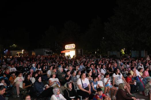Samsun’da açık hava sinema geceleri ile sinema keyfi 17 ilçeye taşındı