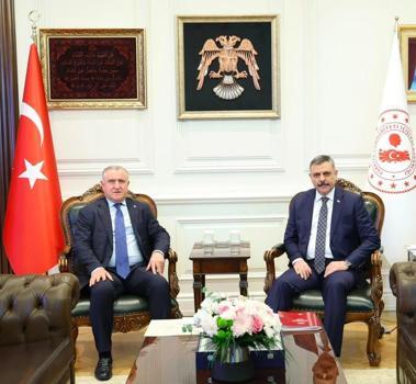 Bakanlar Çiftçi ve Bak, üniversite ve öğrenci yurtlarında alınacak güvenlik tedbirlerini değerlendirdi