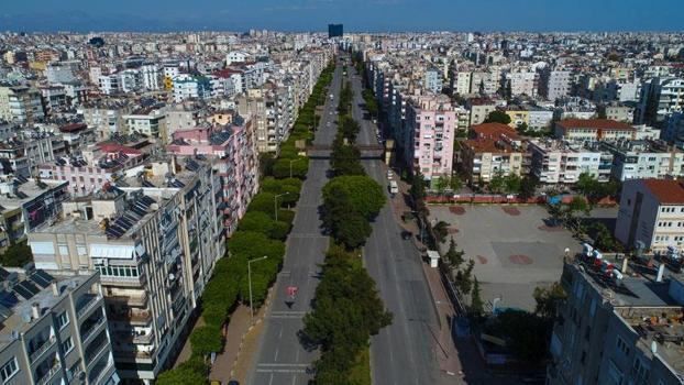 Antalya'da yeni eğitim öğretim dönemi öncesi kiralık ev hareketliliği