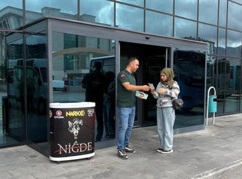 Narkotik ekiplerinden 778 kişiye uyuşturucu bilgilendirmesi