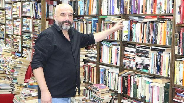 'Kitabın yerini dijital dünya tutmayacak'