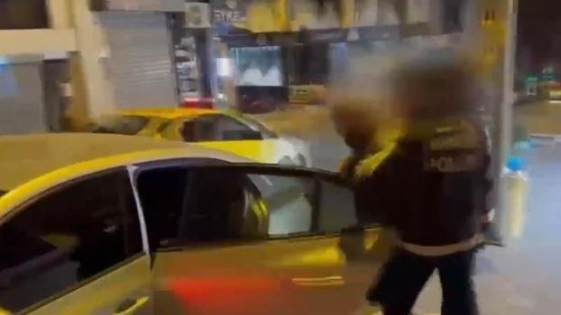 Cezayir'in kırmızı bültenle aradığı uyuşturucu şüphelisi İstanbul'da yakalandı