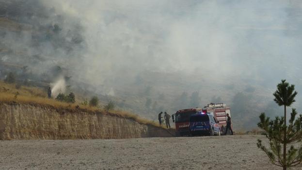 Gercüş’te örtü yangını söndürüldü