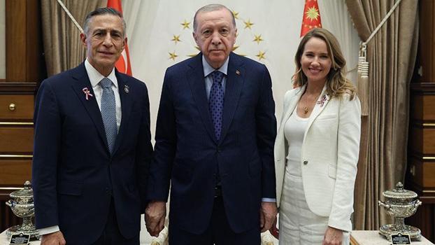 Cumhurbaşkanı Erdoğan, ABD Temsilciler Meclisi Üyesi Issa'yı kabul etti
