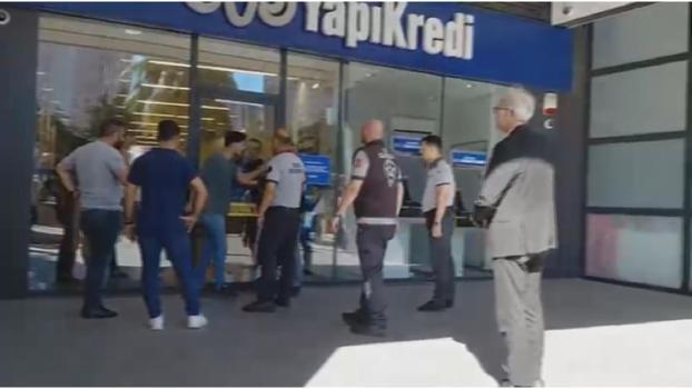 Esenyurt’ta bıçakla kavga kamerada