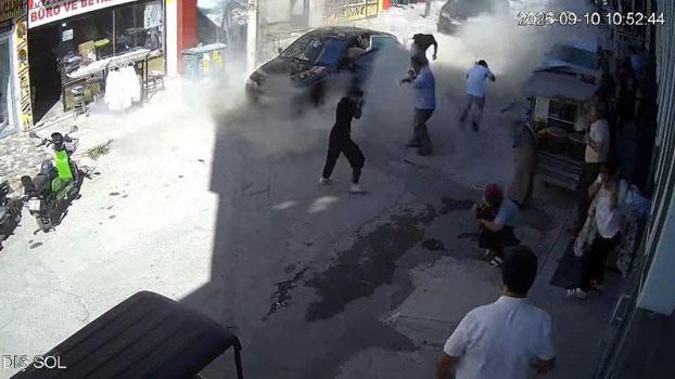 Konya'da iş yerinde patlama anı kamerada