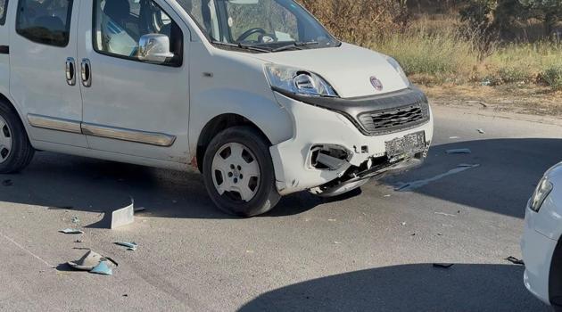 Hafif ticari araçla çarpışan motosikletin sürücüsü öldü