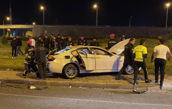Takla atan otomobildeki 4 kişi yaralandı
