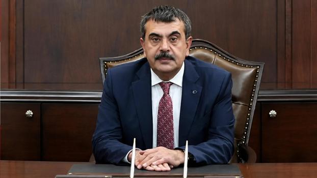 Bakan Tekin'den öğretmenlere ve bakanlık personeline mesaj