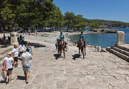 Atlı jandarma timi, tarihi miras için devriyede
