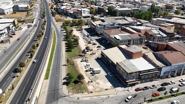 İnegöl’ün Ertuğrul Caddesi’ne 165 araçlık otopark