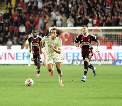 Fenerbahçe ilk 5 haftada 8 puan kaybetti