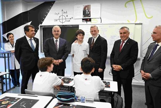 GUHEM Havacılık ve Uzay Teknolojileri Fen Lisesi’nde ilk ders zili çaldı