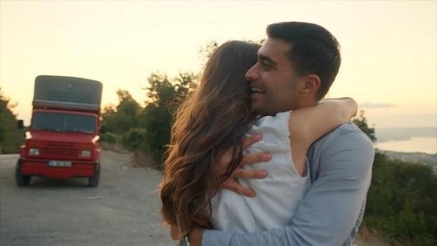 Simay ile Mehmet nikah masasında