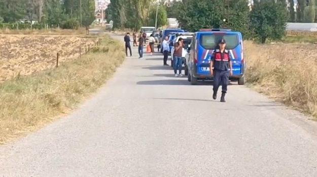Kavgayı ayırmak isteyen genç, av tüfeğiyle vurularak öldürüldü