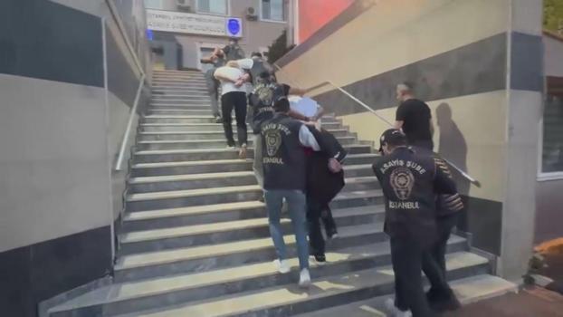 Fatih’te 2 kişinin öldüğü silahlı kavgaya ilişkin 9 şüpheli yakalandı