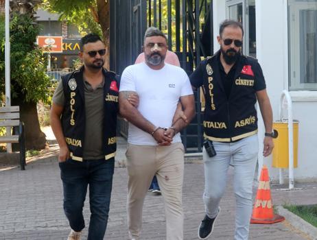 Eski Trabzonsporlu futbolcunun oğlunu öldüren sanık hakkında müebbet talebi