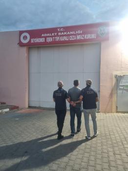 Muğla'da 6 yıl 10 ay hapis cezasıyla aranan ihraç polis yakalandı