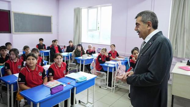 Bakan Tekin: Derslik başına düşen öğrenci sayısı, OECD ortalamasının üzerinde