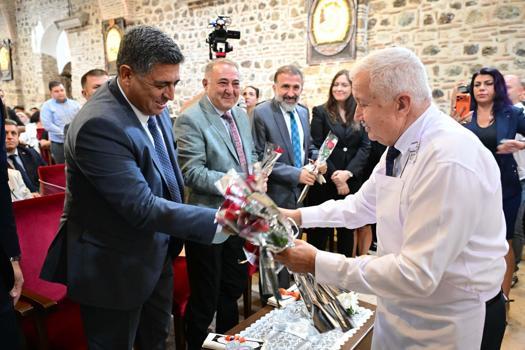 Manisa'da Yılın Ahisi ödülü aşçı Mehmet Akgül'e verildi