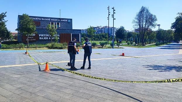 Boşandığı kadını tabancayla öldüren şüpheli, yakalanacağını anlayınca intihar etti