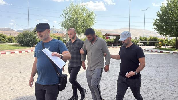 Büşra bebek olayında yeni gelişme; kardeşlerinin 'çadırdan alıp götürdü' dediği kişi gözaltında (2)