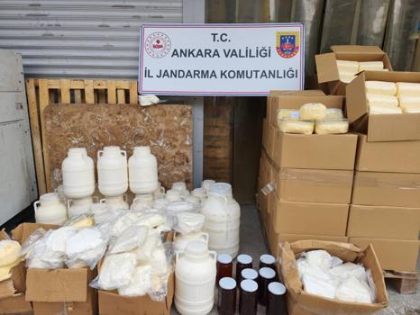 Ankara'da 838 kilo niteliği değiştirilmiş süt ve süt ürünü imha edildi