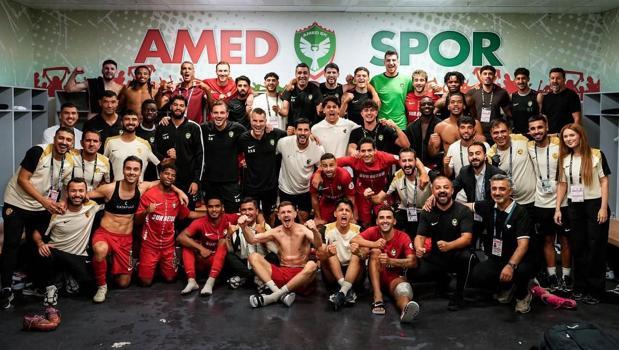 Amed Sportif Faaliyetler’de 6 futbolcu, ülkelerinin milli takımlarına davet edildi