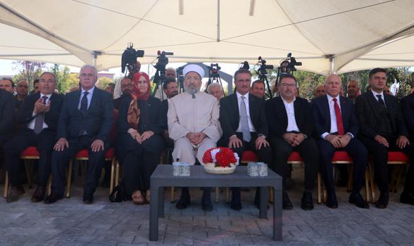 Diyanet İşleri Başkanı Arpaguş, Kur’an Eğitim Merkezi’ni açılışını gerçekleştirdi