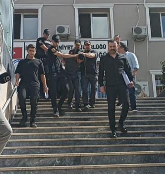 Fatih'te 2 kişinin öldüğü döviz bürosundaki saldırıya ilişkin 12 şüpheli adliyeye sevk edildi / Toplu görüntü