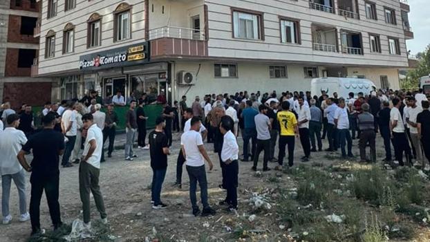 Eşi ve 2 çocuğunu öldürüp, intihar etti