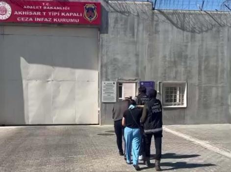Manisa'da uyuşturucu operasyonu: 110 bin adet sentetik ecza hapı ele geçirildi