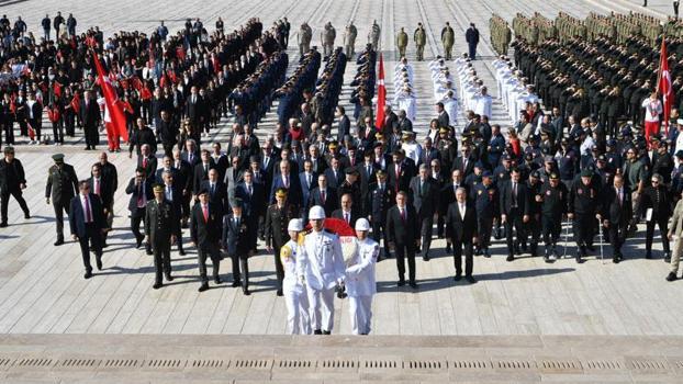 Ankara Valisi Canbolat, Anıtkabir'i ziyaret etti