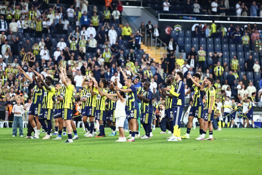 Eyüpspor’u farklı geçen Fenerbahçe milli araya moralli girdi