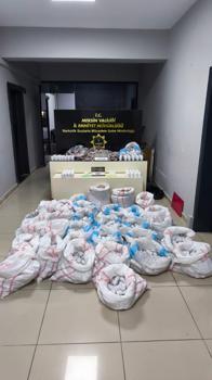 Minibüsten binlerce hap çıktı