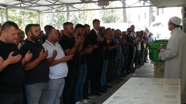 Eşi tarafından vurulan 3 çocuk annesi, toprağa verildi