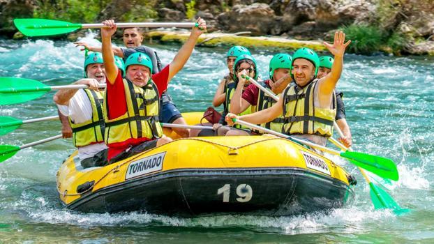 Gazetecilerin rafting heyecanı