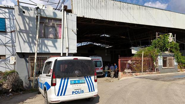 Ofisinde kasığından tabancayla vurulmuş halde ölü bulundu