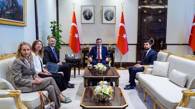 Cevdet Yılmaz, büyükelçileri kabul etti
