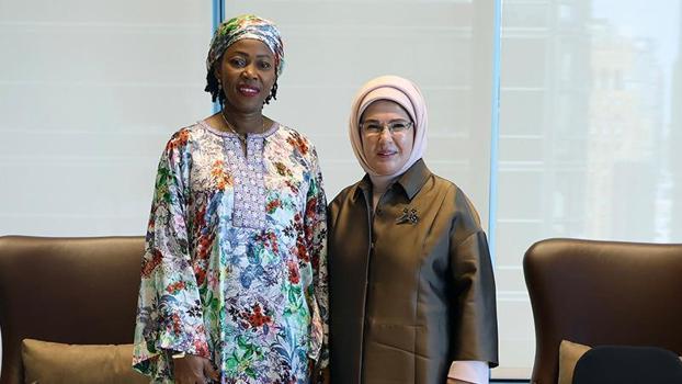Emine Erdoğan, Sierra Leone Devlet Başkanı’nın eşi Fatima Maada Bio ile görüştü