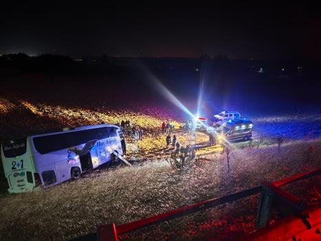Amasya’da yolcu otobüsü şarampole uçtu: 2'si ağır 24 yaralı